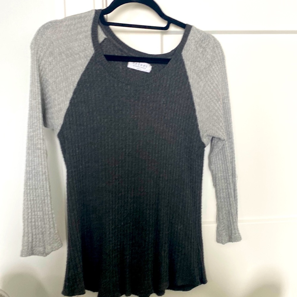 Long sleeve top